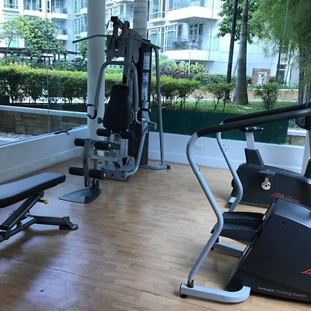Condo At Parkside Villas Across The Airport 마닐라 외부 사진